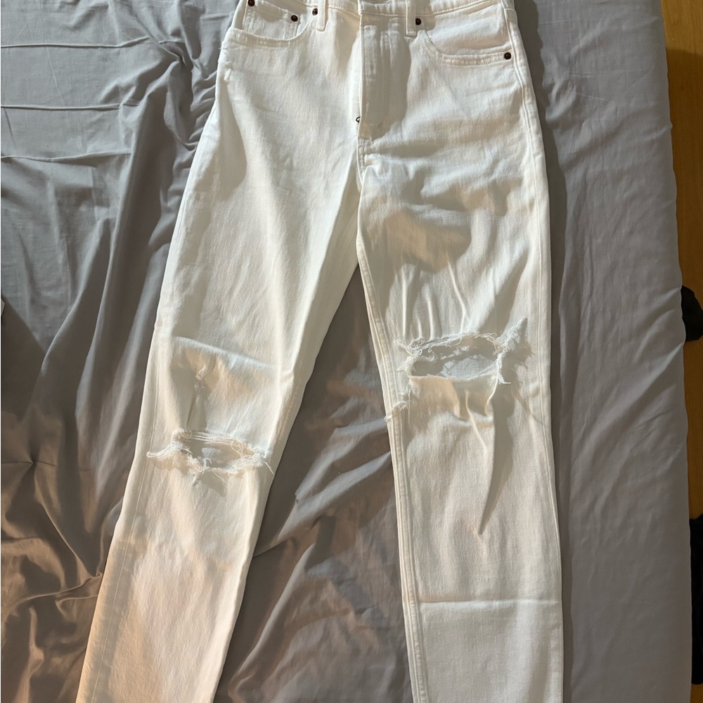 Abercrombie White Mom Jeans